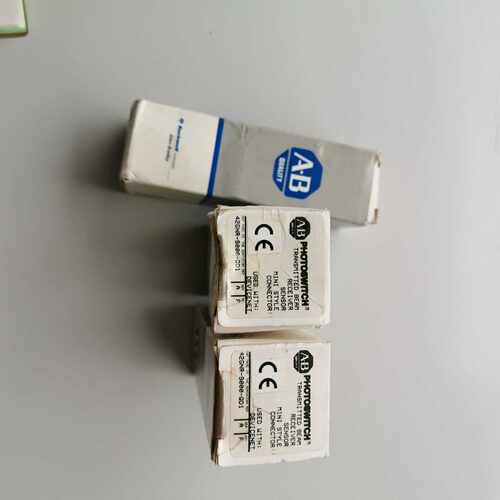 42GNR-9000-QD1AB光电传感器，老库存，询价