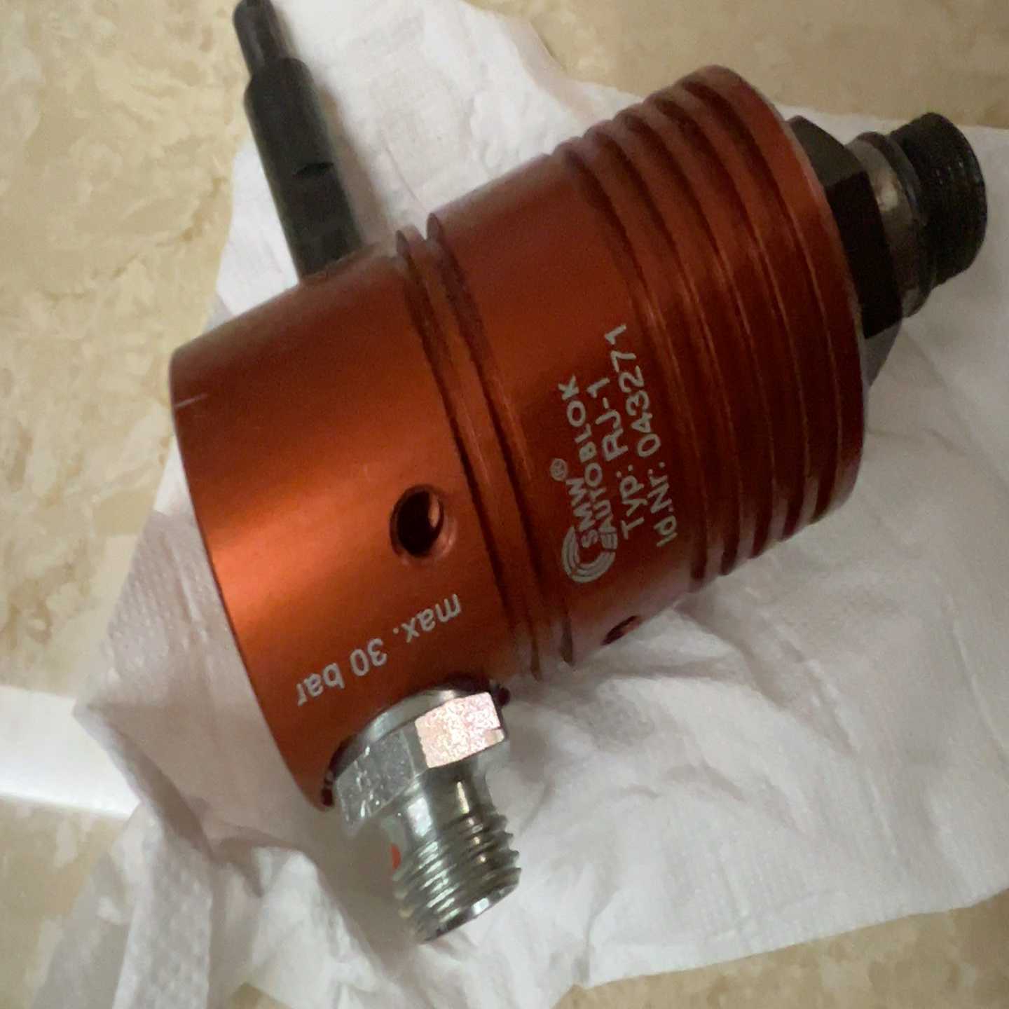 【星慕电子】Smw油缸配件 rj-1  043271