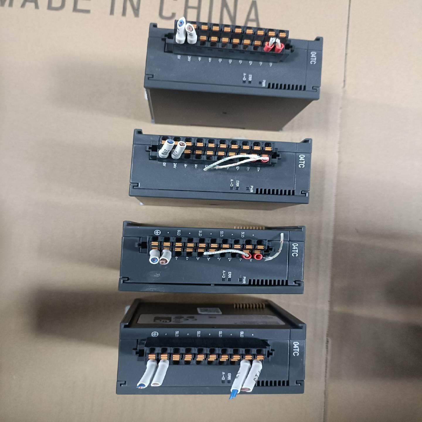 台达AS系列AS04TC-A，成色新，年份新、质保一年、15-议价