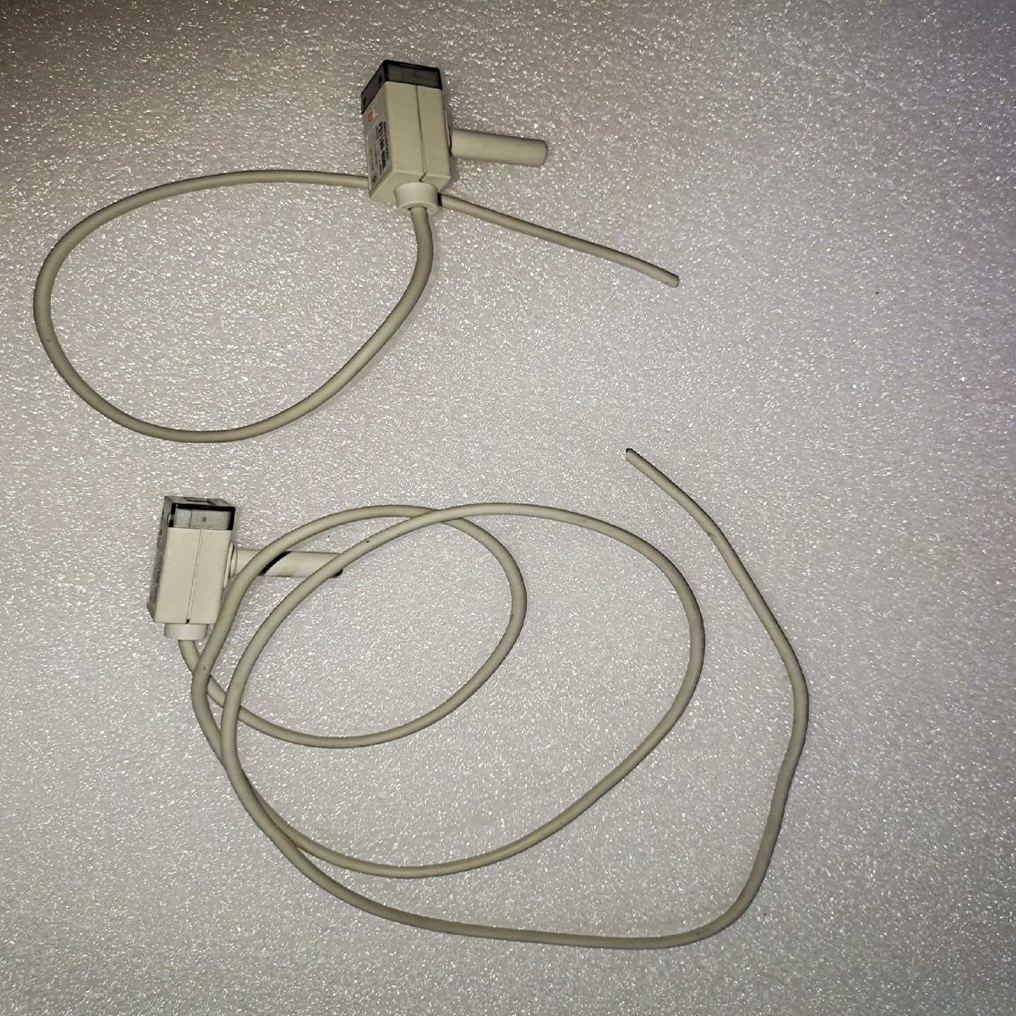 PS1000-R06L压力传感器二手拆机,成色如图。功能--议价商品
