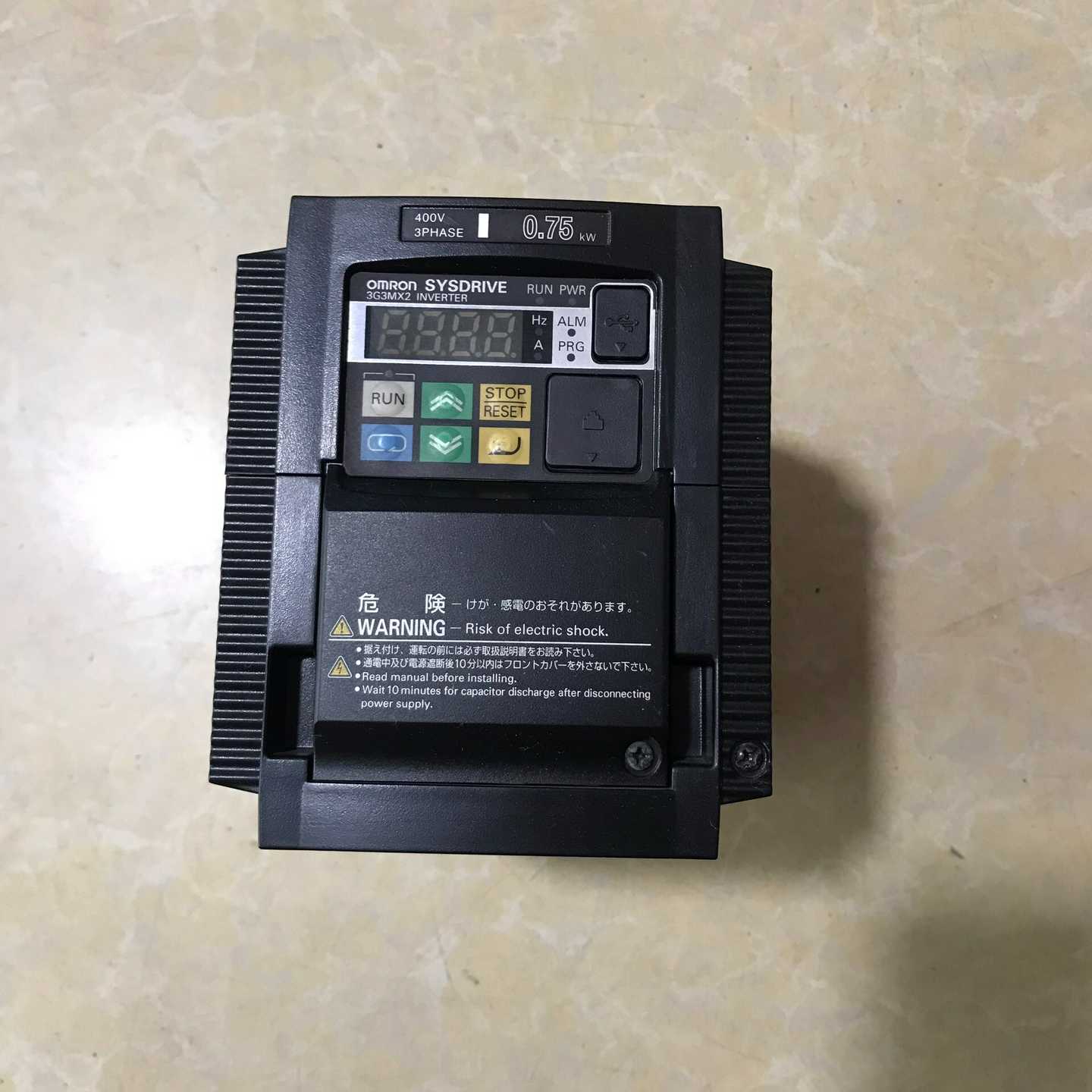 询价变频器0.75KW，3G3MX2-A4007型号标签掉