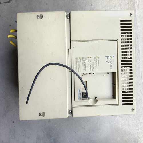 安川CIMR-F7A4030变频器  F7系列  30kw~询价