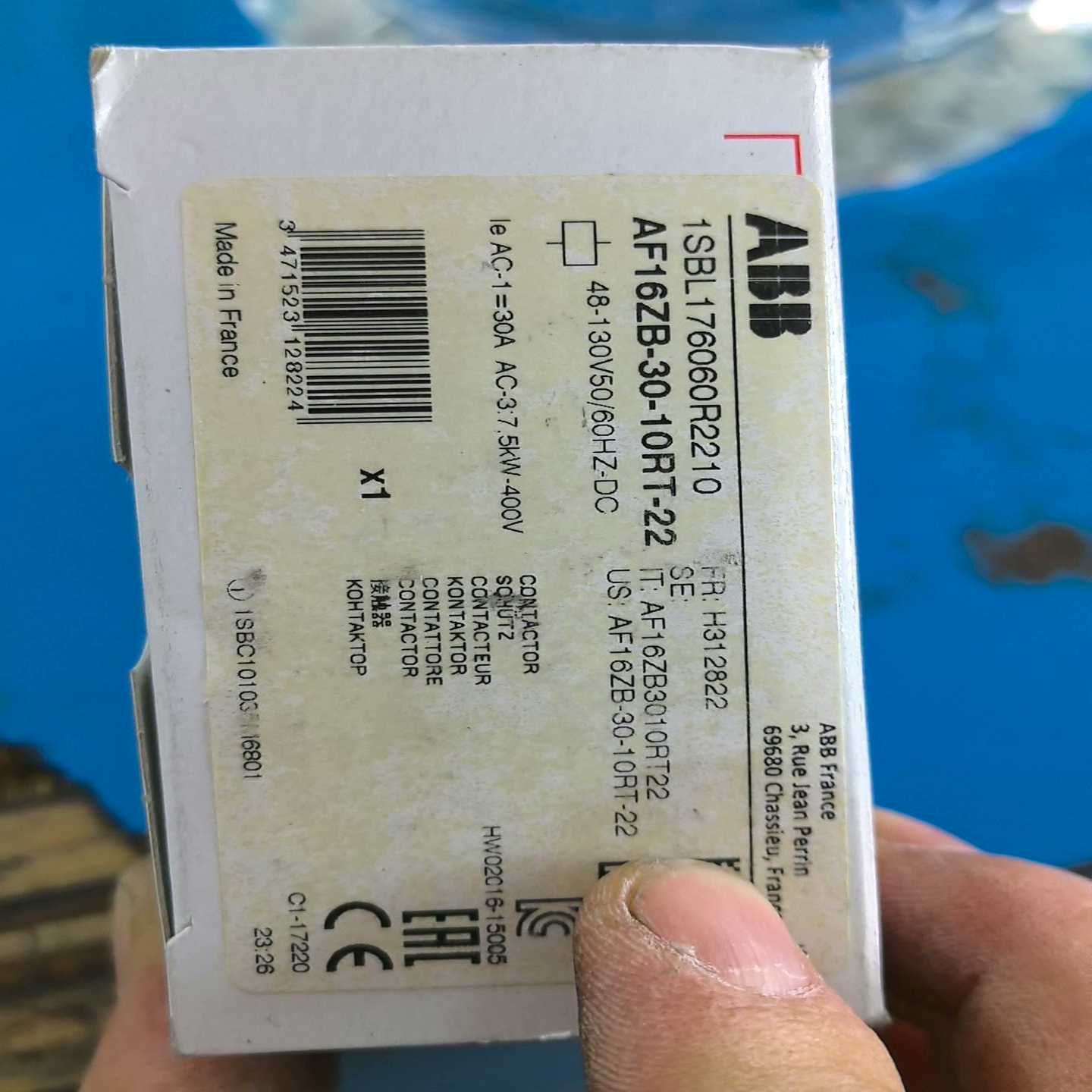 ABB接触器AF16ZB-30-10RT-22有10个（零零电子）