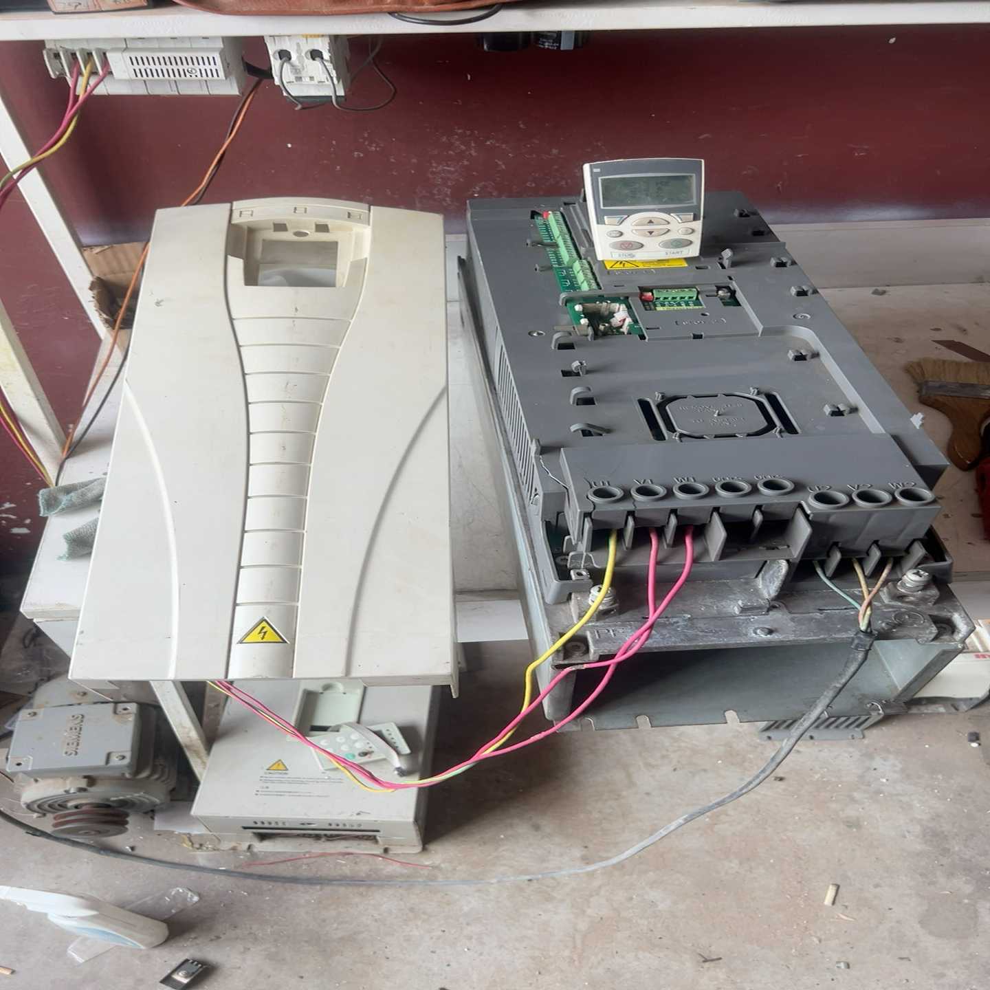 议价ABB变频器ACS510p-01-088A-4，45KW380维修/现货