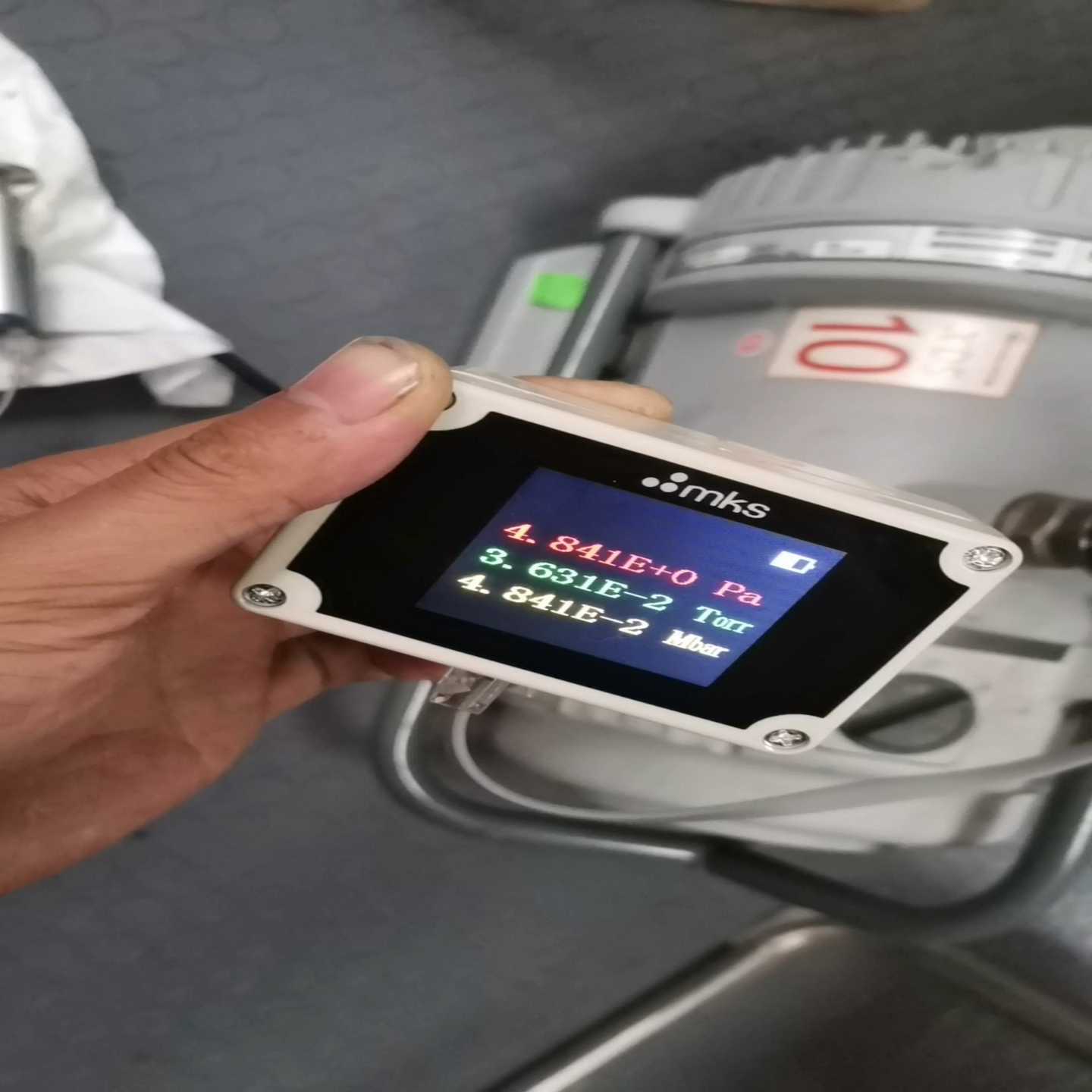 爱德华爱德华涡旋泵XDS10小干泵电压110V-220V爱德--议价商品