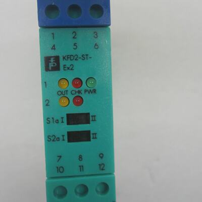 USED PEPPERL FUCHS KFD2STEX2 SAFETY RELAY KFD2STEX2