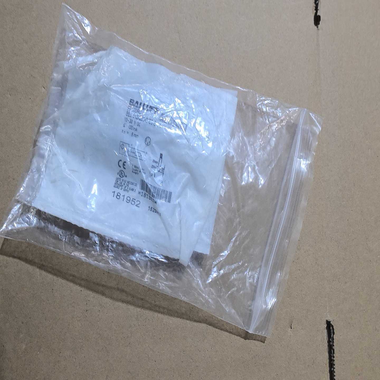 巴鲁夫BES00RC电感式接近开关BES516-3询价