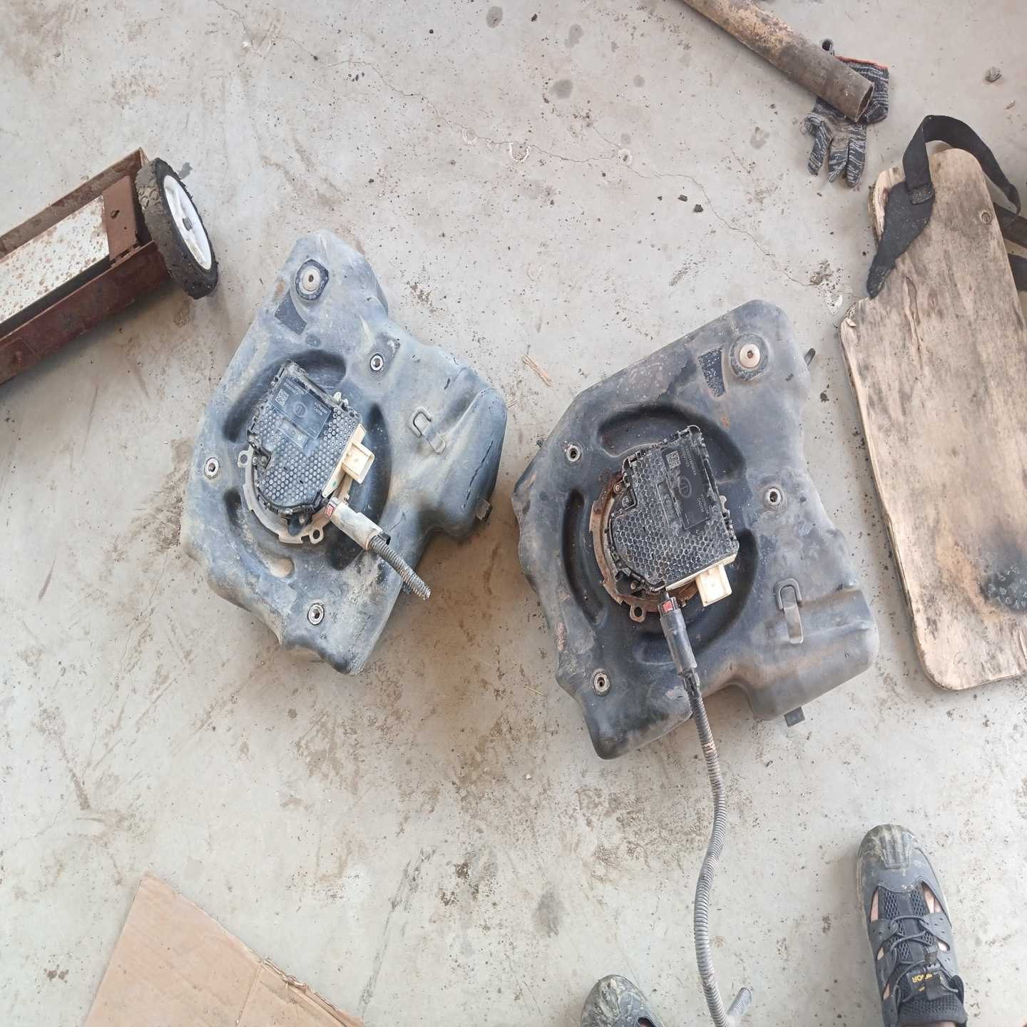 20年风骏7国六拆车件，4D20M发动机，尿素泵总成，两套！--议价商