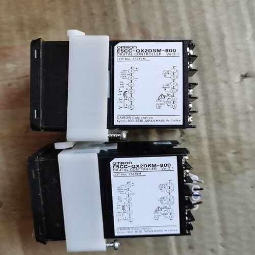 数显智能温控器 E5CC-QXDSM-800，~询价