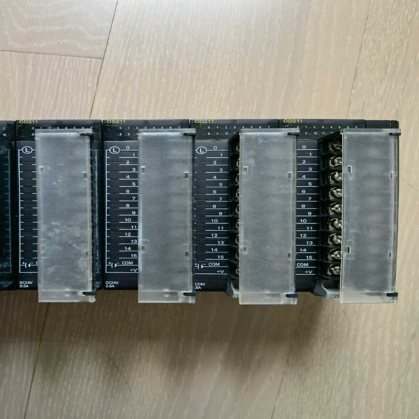 询价拍~PLC模块，型号CJ2M-CPU12，成色新，可整条可