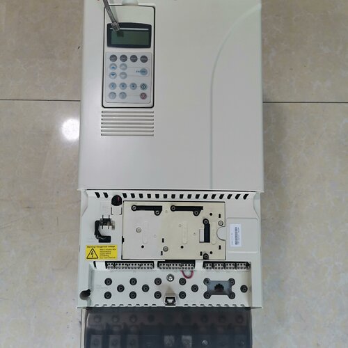 ABB变频器ACS8000401353P901原装拆-议价