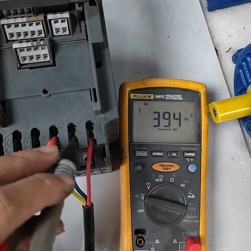 询-变频器2.2KW6SE64202UD222BA1