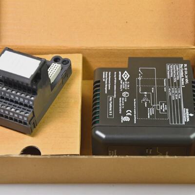 EMERSON 12P3270X032 12P1902X032 Input 24V  terminal block  M