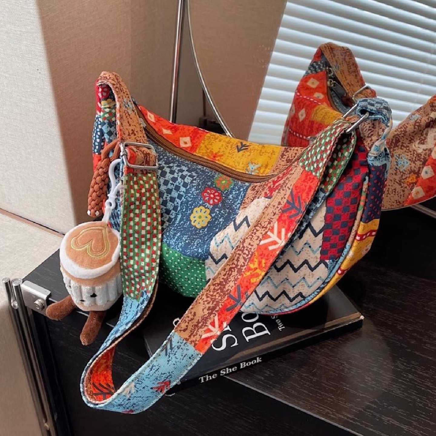 民族风帆布包包女2025新款时尚大容量休闲百搭轻便单肩斜挎饺子包