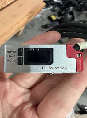 基恩士KEYENCELR-W70颜色传感器，IO-Link--议价商品