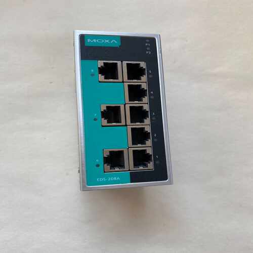 询价摩沙工业交换机，型号EDS-208A，实物图，成色如，功能包
