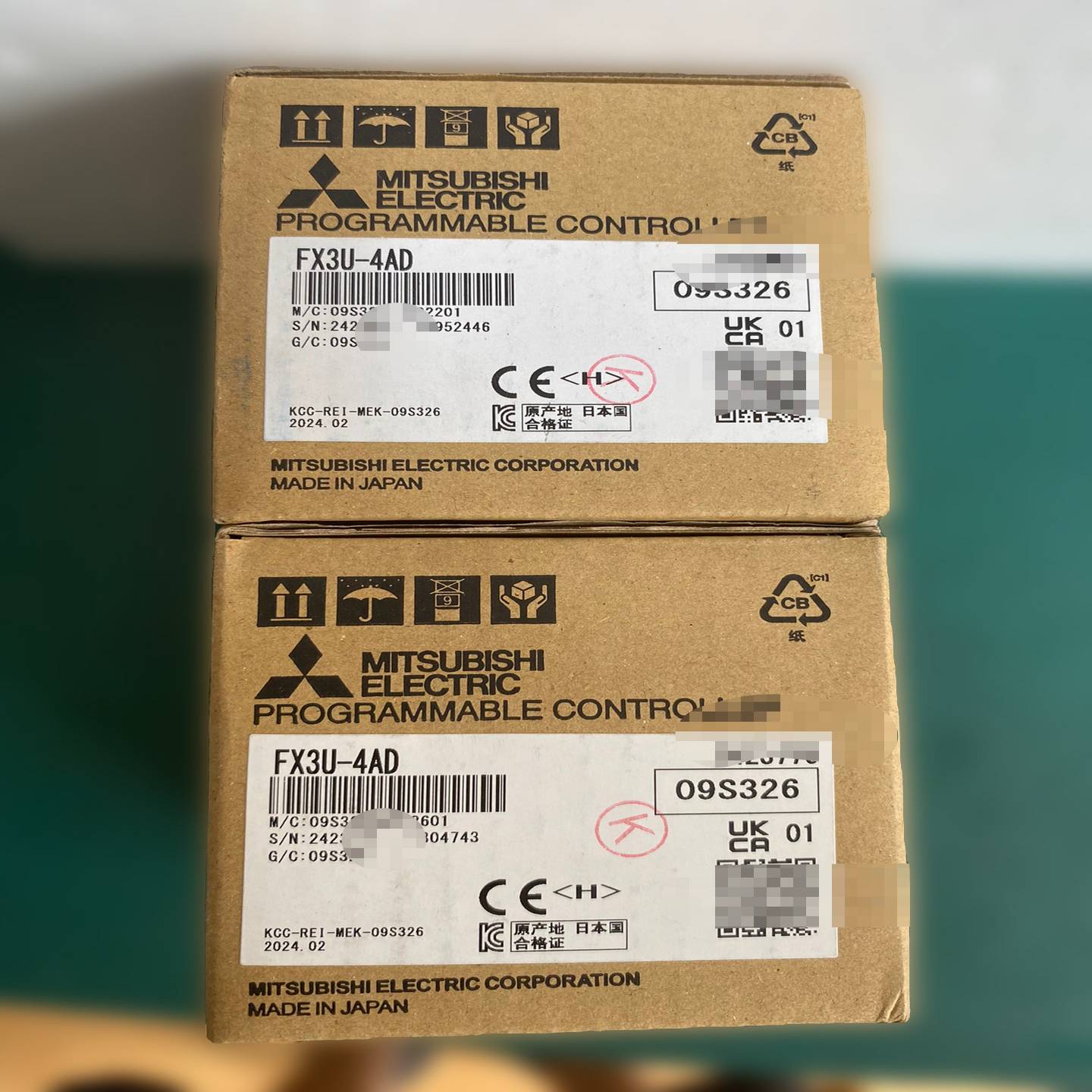 三菱可编程控制器模块，型号FX3U-4AD，实物图，数量多个--议价商