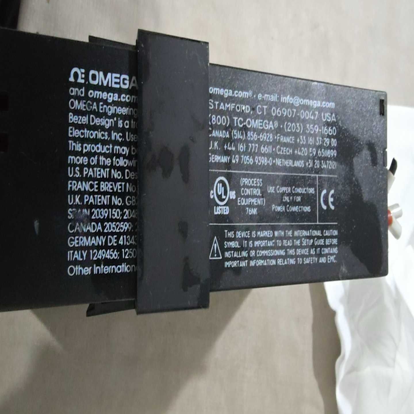 （请咨询）OMEGA数显温控器DP25B-S-AR，成色不错，轻微使用