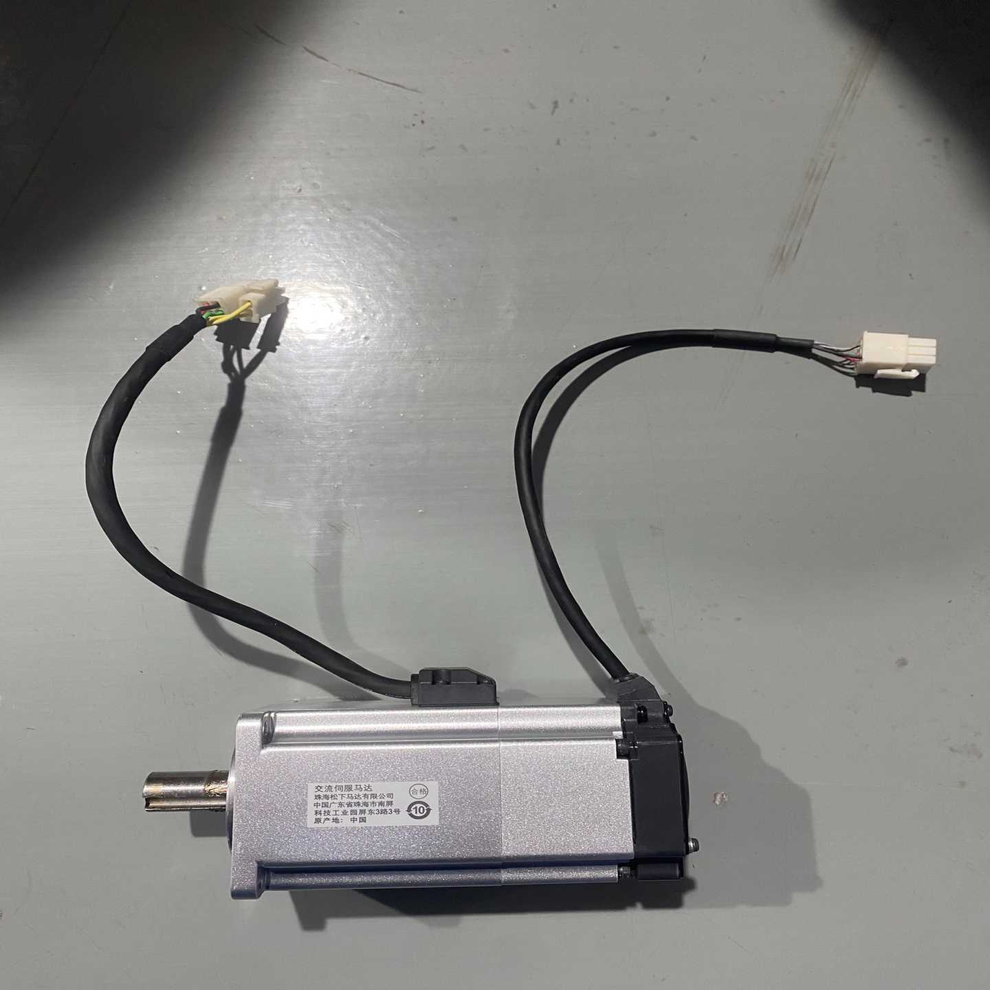 交流伺服电机型号MHMF042L1V2M功率04K;议价