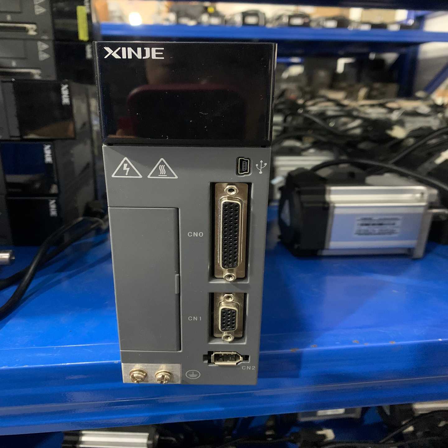 信捷DS5F驱动400瓦，750瓦，件9成新，功能包（佳毅工控）