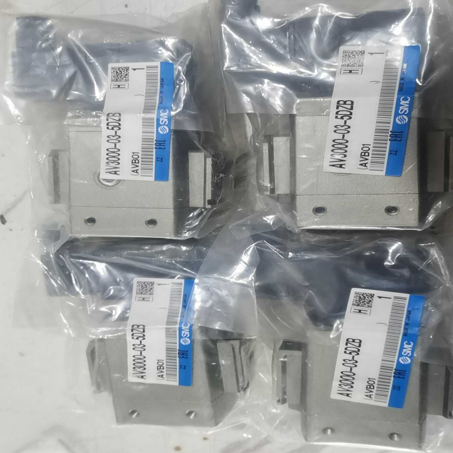 议价全新SMC启动阀AV3000-03-5DZB4个