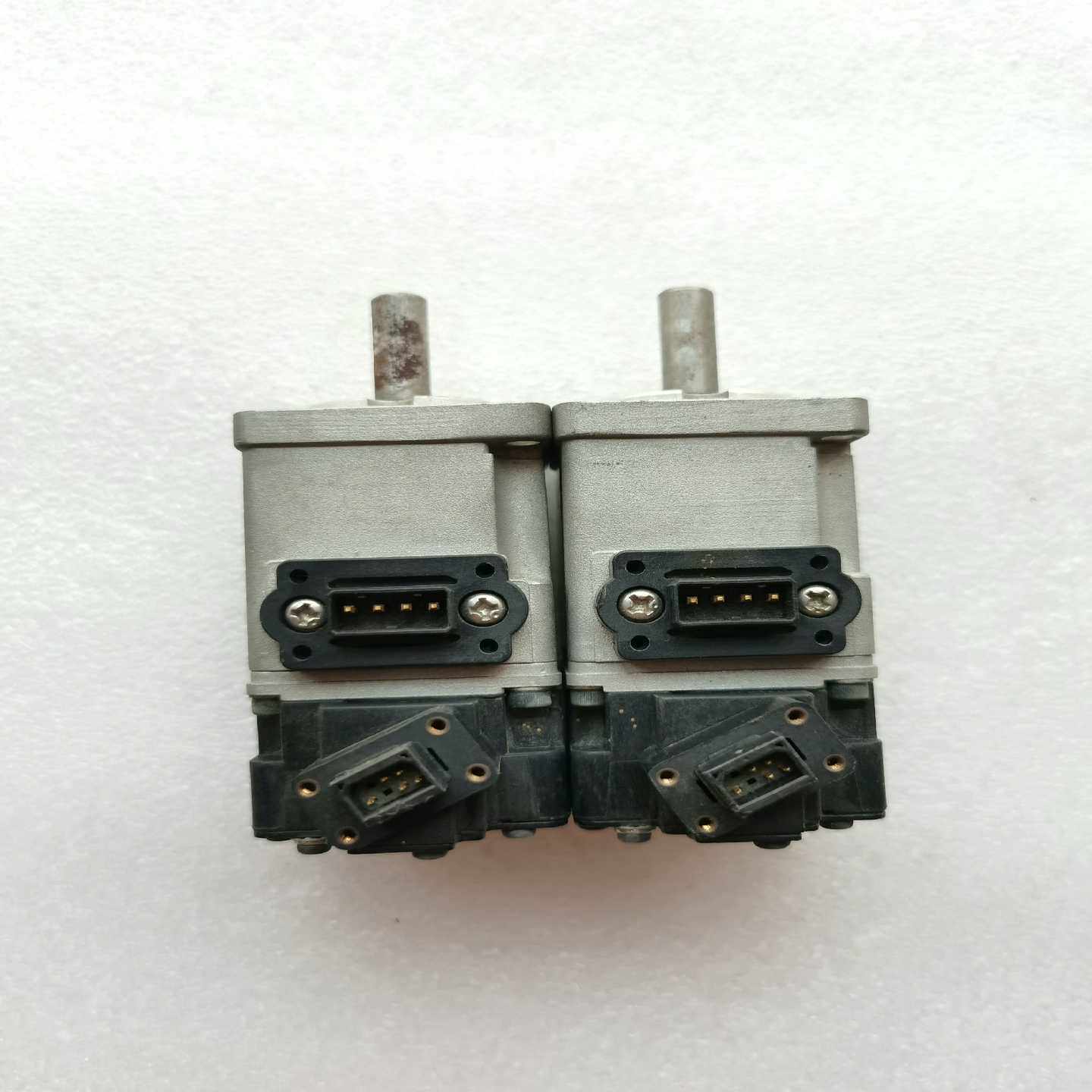 咨询-R88M-K05030H-S2-Z伺服电机，