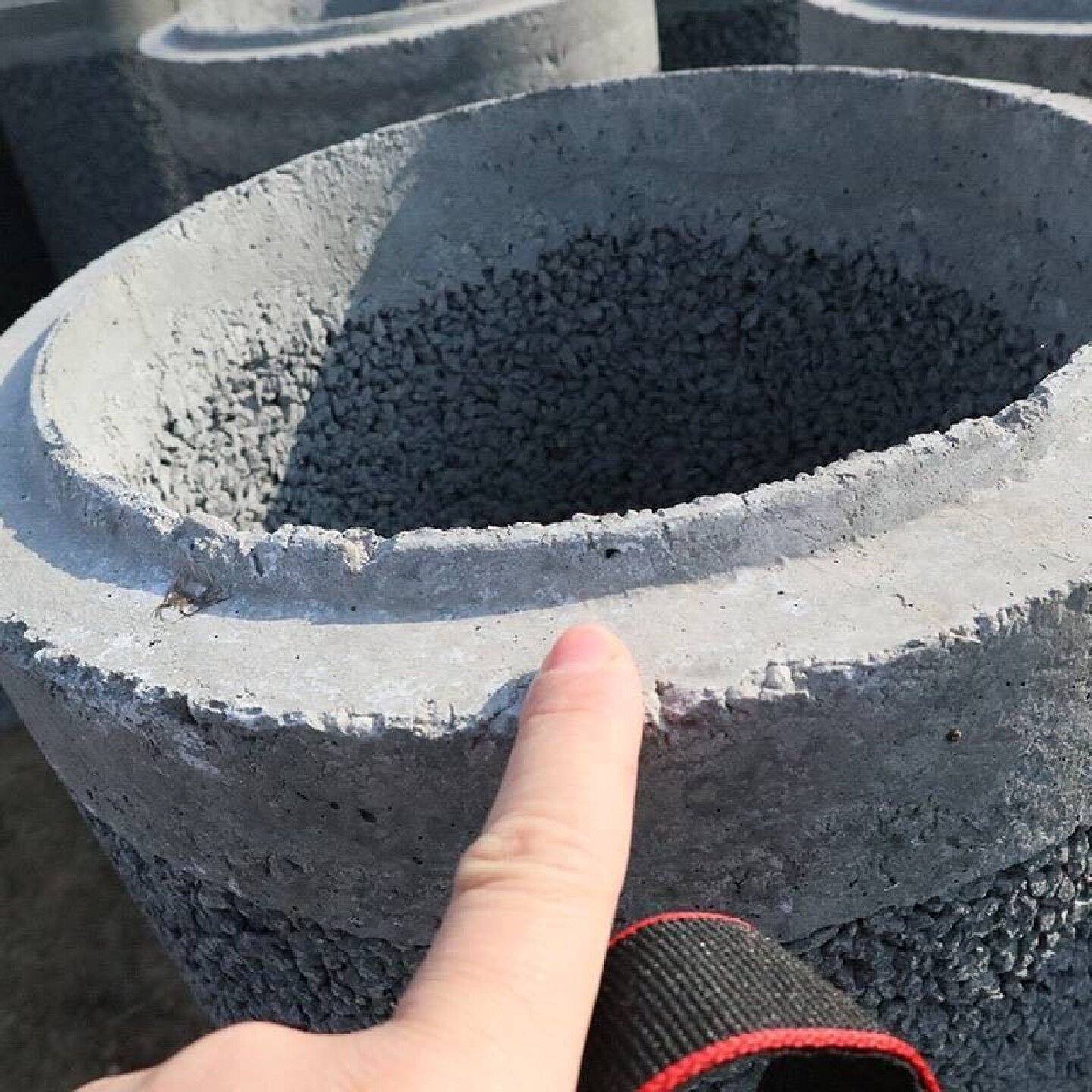 600mm平口无砂水泥管农田打井用无砂管200mm小口径水泥渗水管