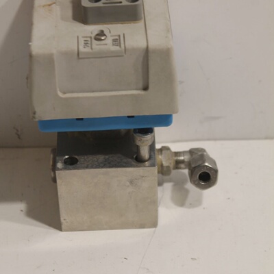 EndressHauser PMC 133 Cerabar 1M4F2D6D1Z Pressure Transmitte