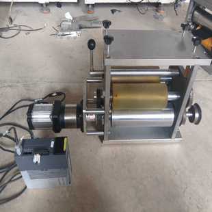 牵引机 750瓦伺服电 对压机 安装 4个滚动轮 伺服送料机构