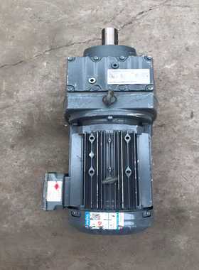 一台sew卧式齿轮减速机，R77DRE100LC4，速比1（零零电子）