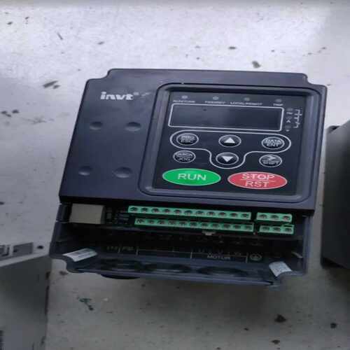 （碧碧商铺）英威腾CHF100A变频器三台，两台1.5KW，一台2.2K