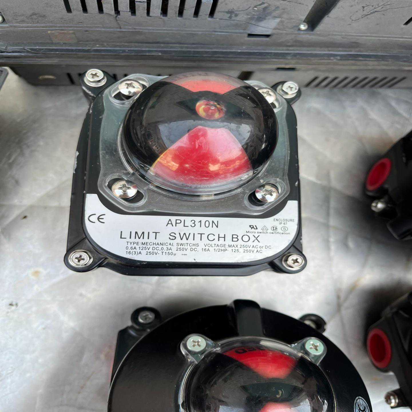 三菱编码器0SA18-130一个全新未拆封，一个拆机件 实物--议价