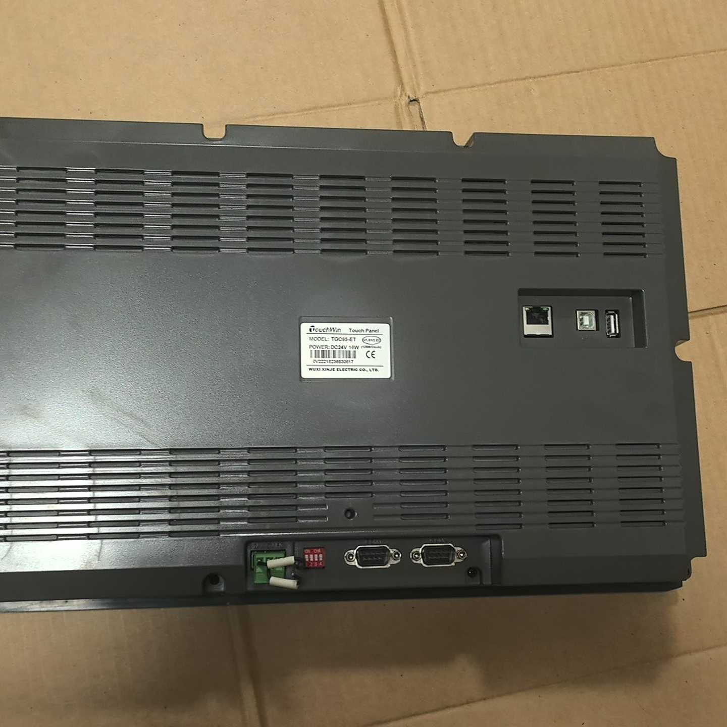 信捷触摸屏TGC65-ET带装膜，橙色嘎嘎新，年份近询价
