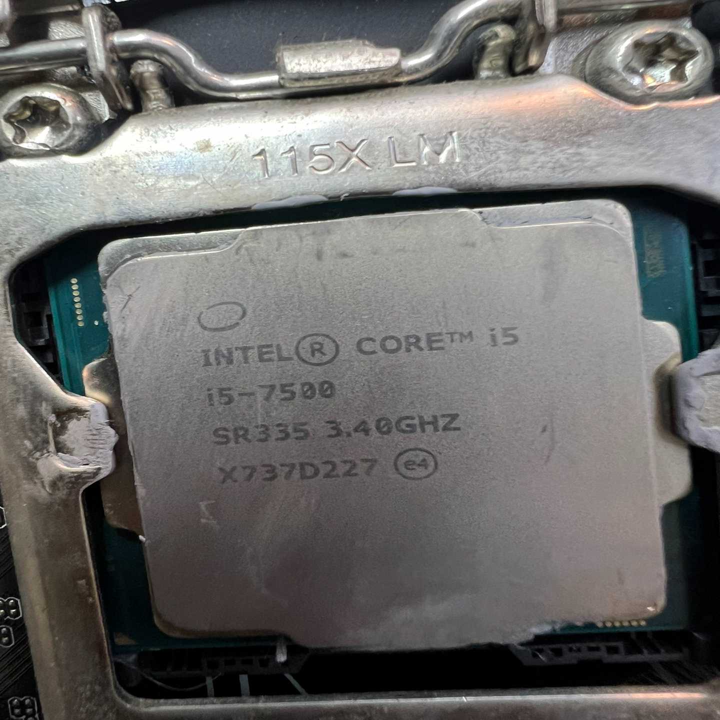 英特尔i5-7500CPU处理器！3.40GHz主频，四核--议价商品