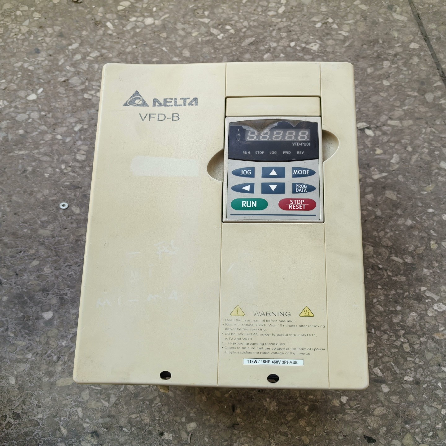 询价~台达变频器7.5KW VFD075B43A ，已上电