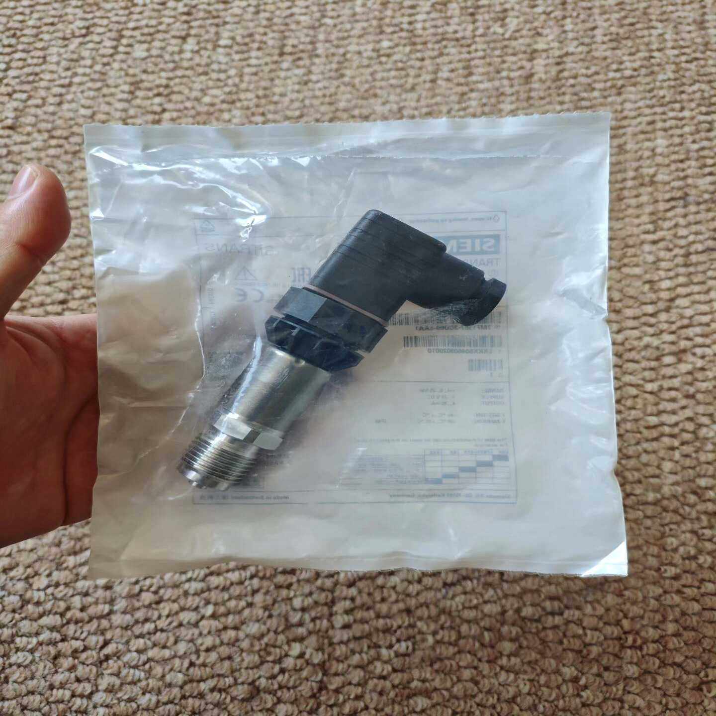 询价SIEMENS压力传感器，7MF1567-3CD00-6A