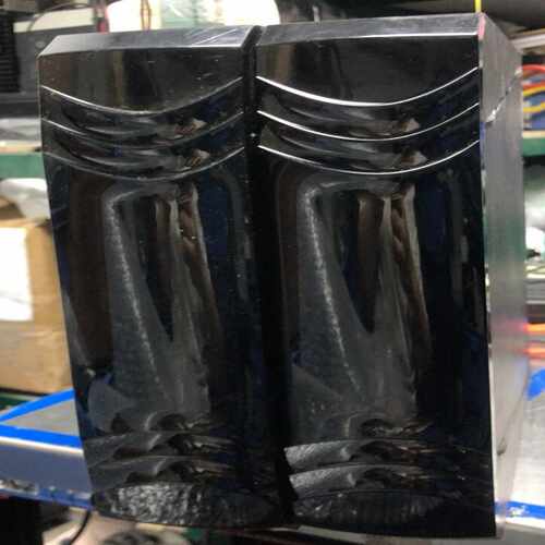 询价游戏机obox家庭娱乐游戏机，外观如图，单有主机，无其他配件