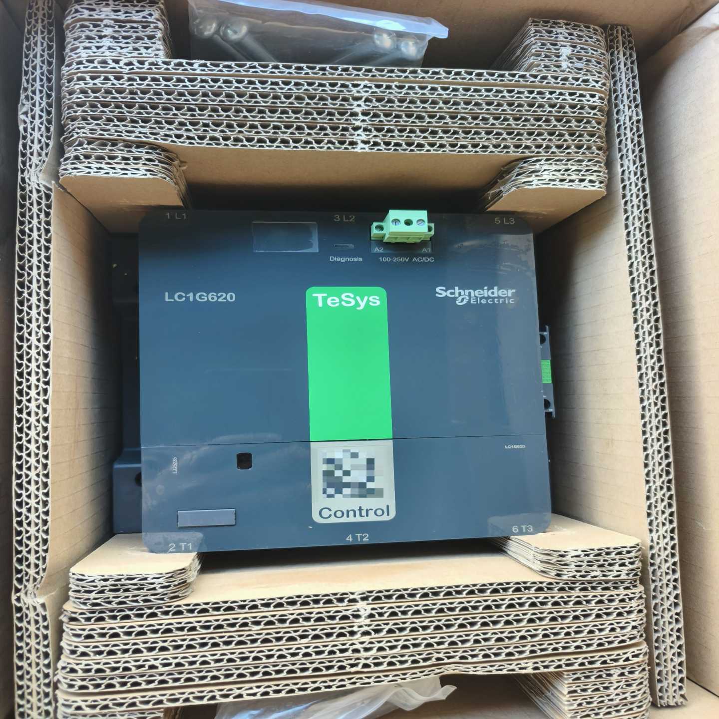 施耐德LC1G620KUEC接触器，全新原装正品，数量2台，--议价商品