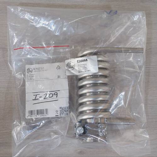 IFM E35068 Cooling Jacket with E10737 Angle Bracket M30  New