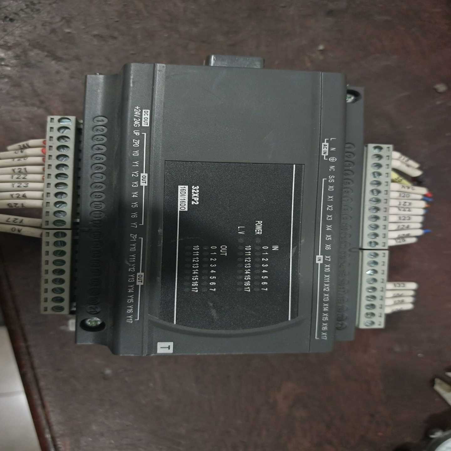 询价台达plc模块，dvp32xp200t，正常下来的。成色