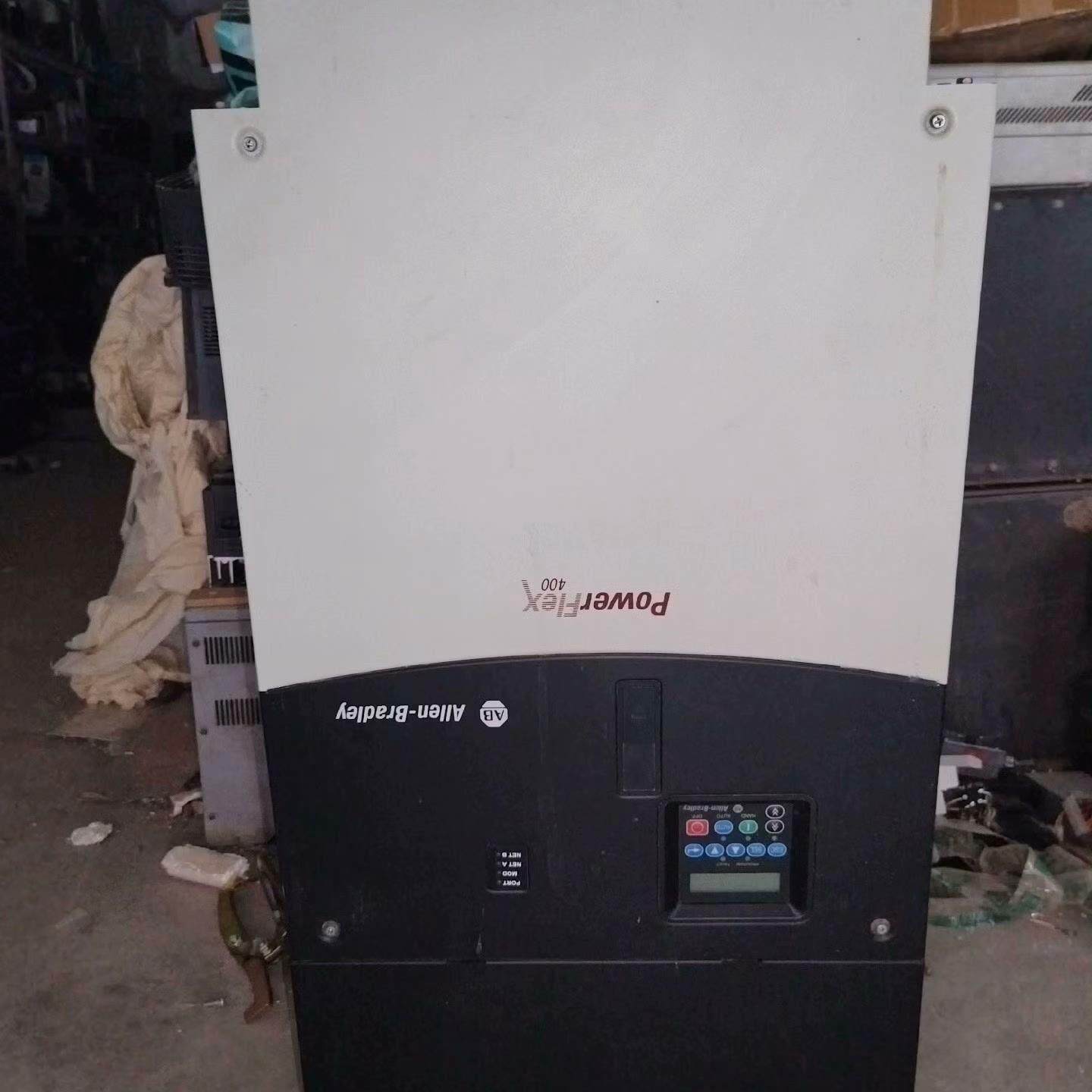 议价变频器22C-D260A103132kw测试运行
