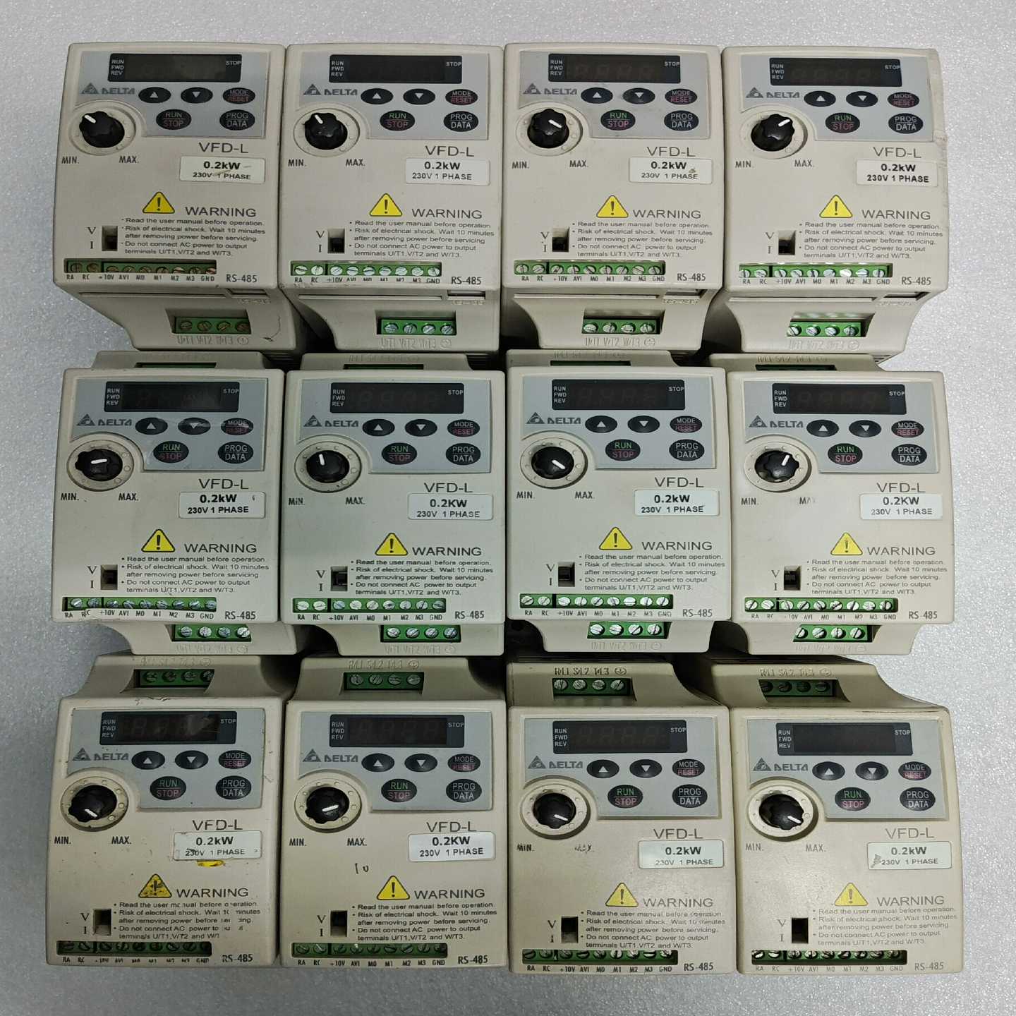 【议价】台达变频器VFD002L21A成色如图，功能，感适用