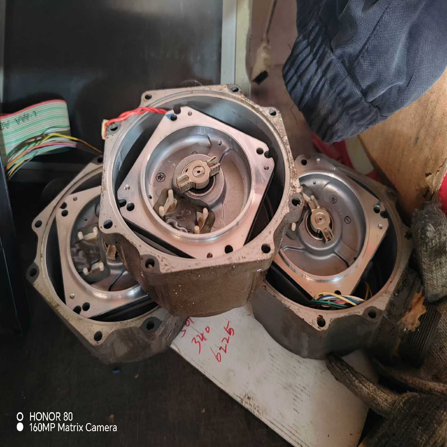 转让二手三菱OSA104编码器三个，成色漂亮-议价