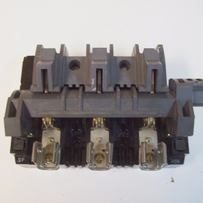 ALLENBRADLEY 4011681701 DISCONNECT SWITCH 30AMP 600VAC  USED