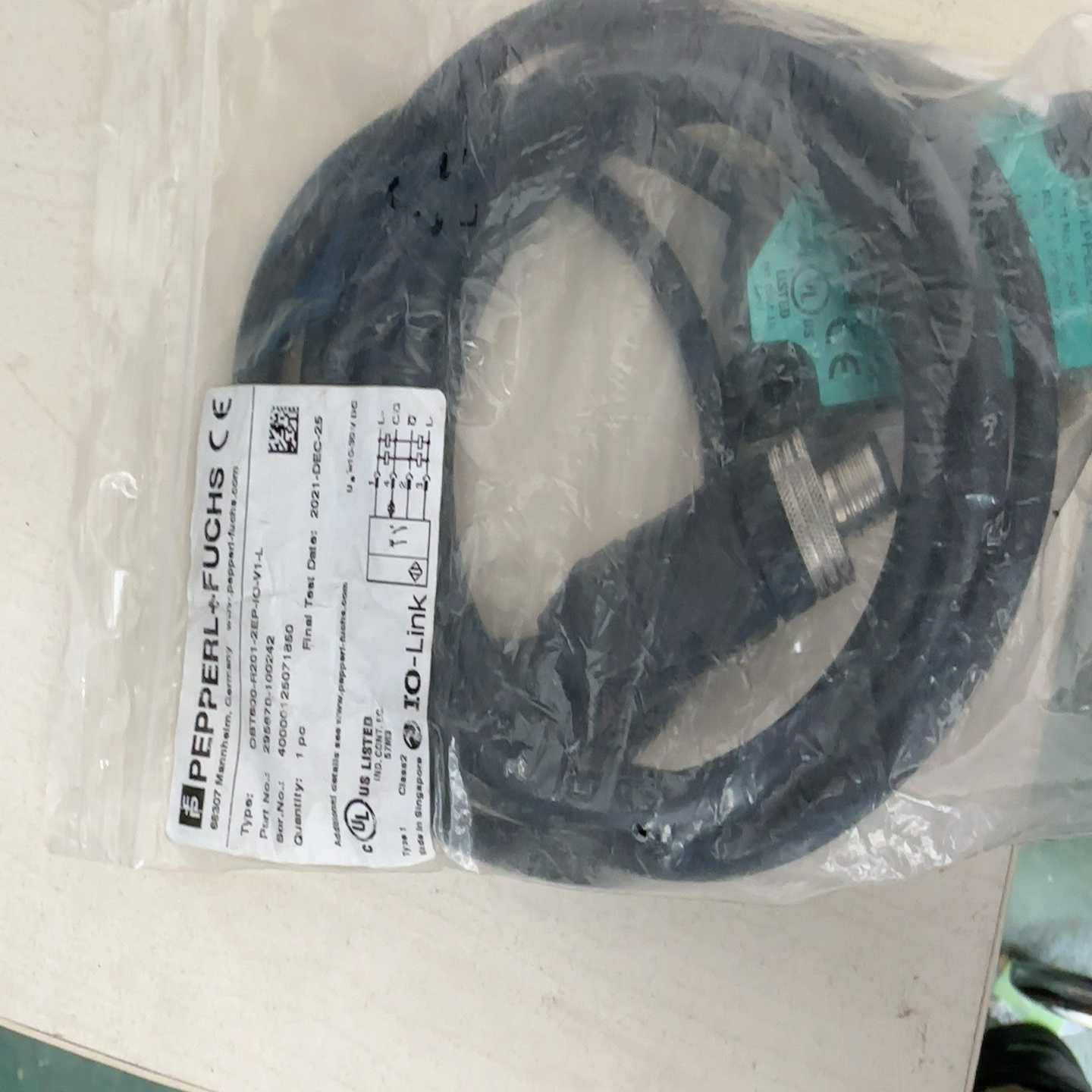 咨询-倍加福激光传感器OBT600-R201-2EP-IO-V1-