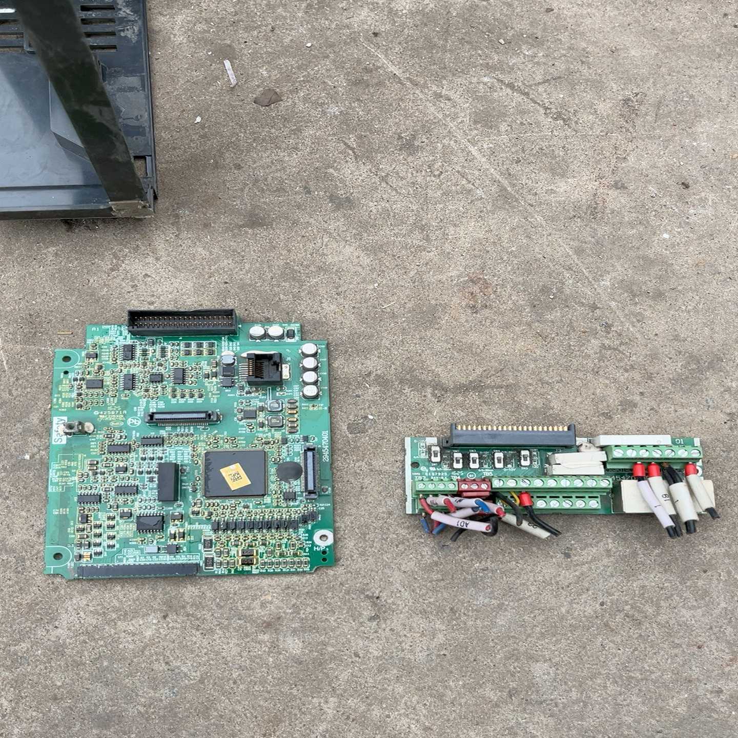 台达变频器VFD300CP43B-21拆机主板22KW/--议价商品