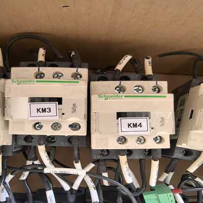 直流接触器LC1D09BD，24V，99新询价