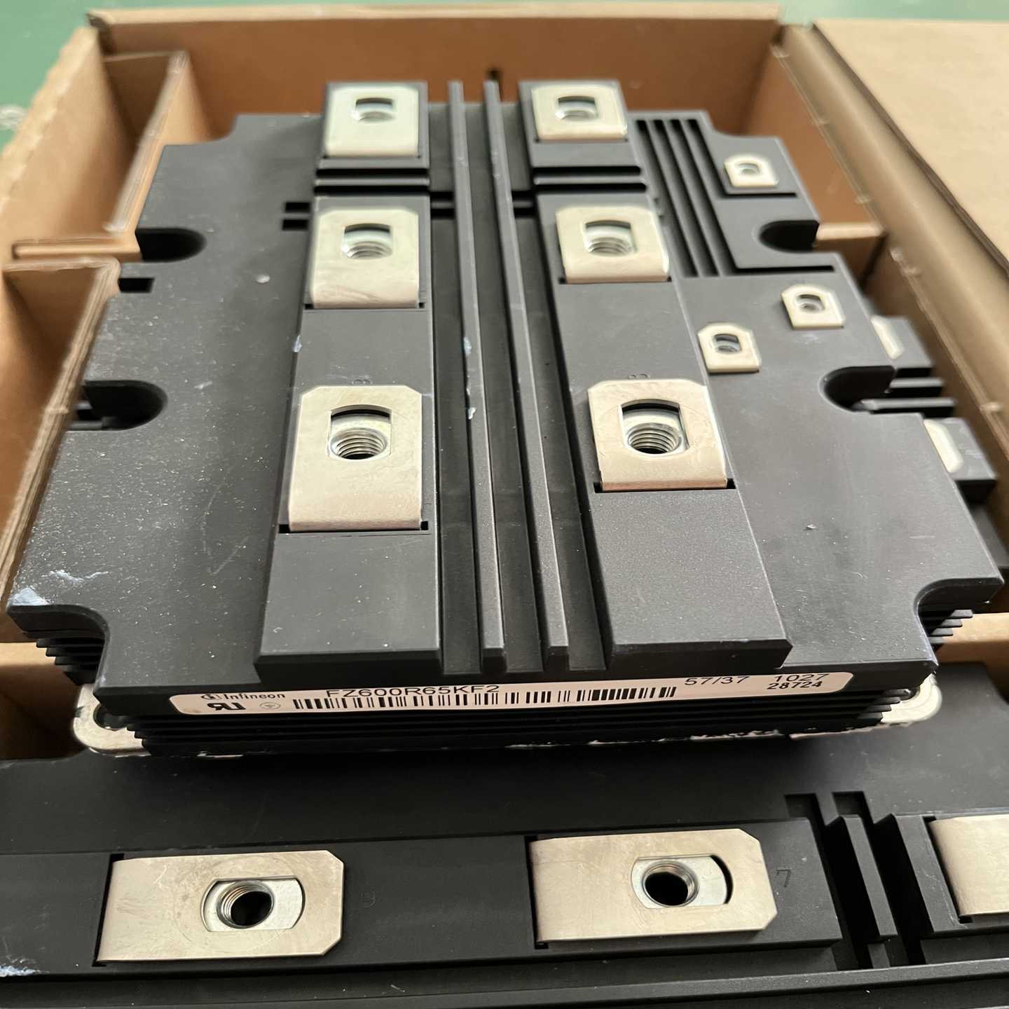 【议价】FZ600R65KF2FF800R17KP4_B2适用