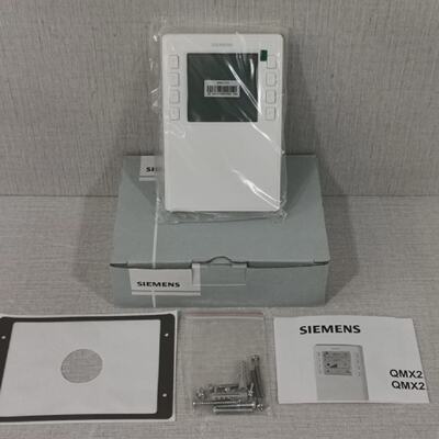 SIEMENS QMX2.P33 ROOM TEMPERATURE CONTROL UNIT