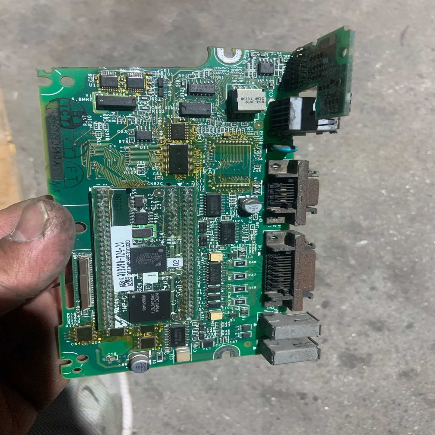 SGDS-IF12SA安川伺服驱动器主板SGDS-60A询价